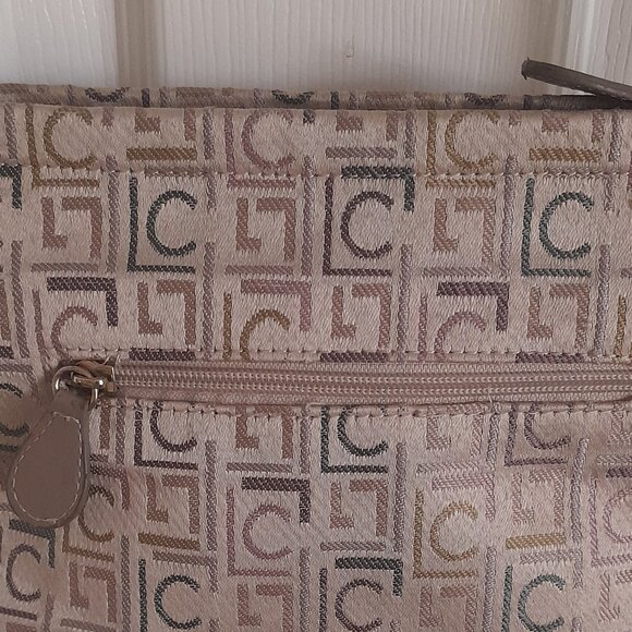 Liz Claiborne Faux Leather Crossbody Shoulder/Handbag - Picture 8 of 8